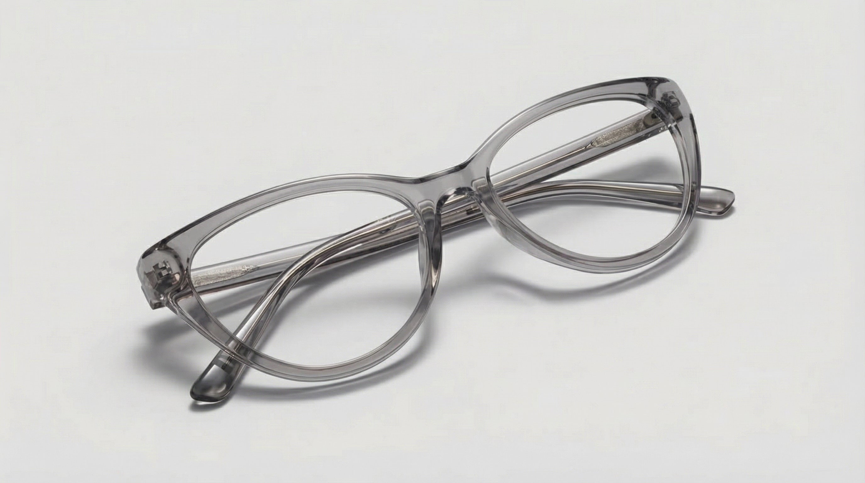Retro Cat-Eye Eyewear